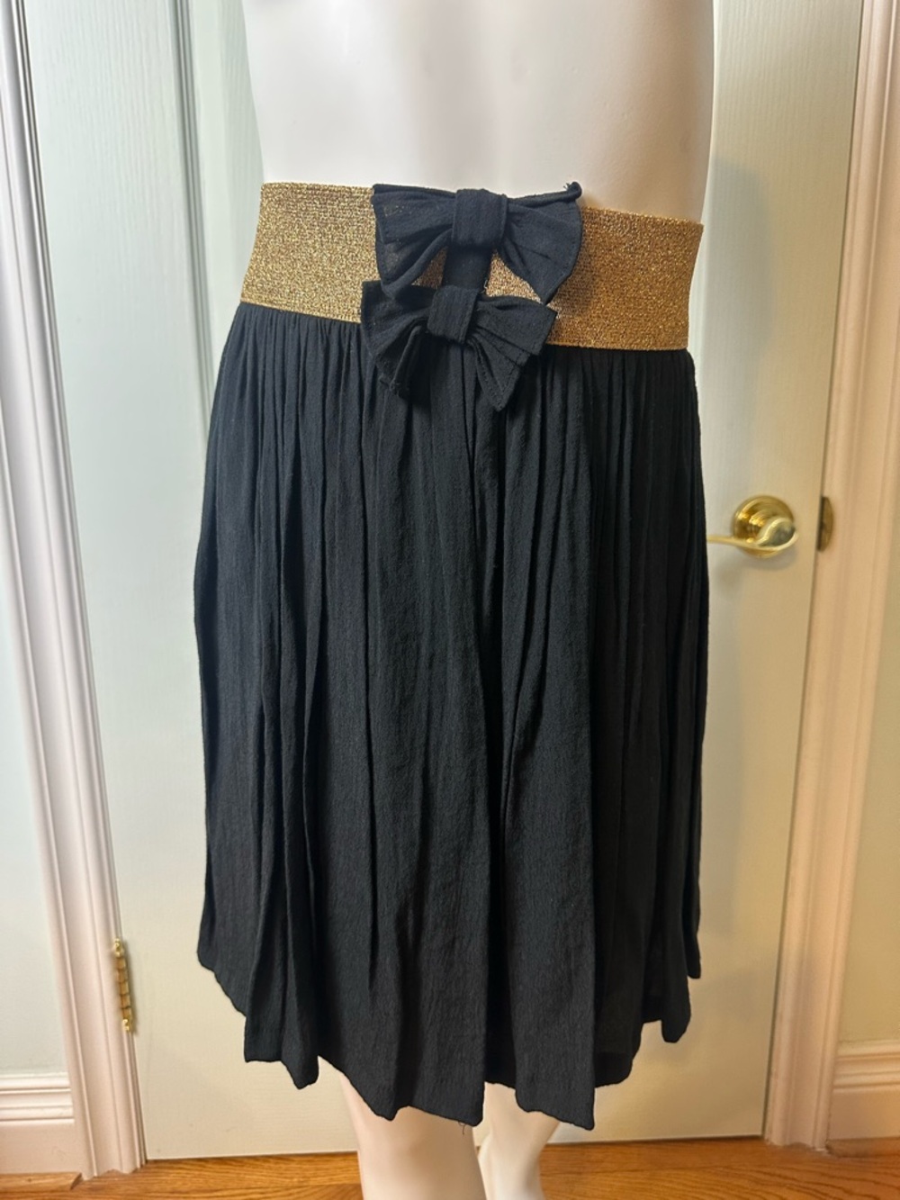 Sandro Black Skirt (Lined) with Gold Metallic Waistband and Bow Details Sz 3